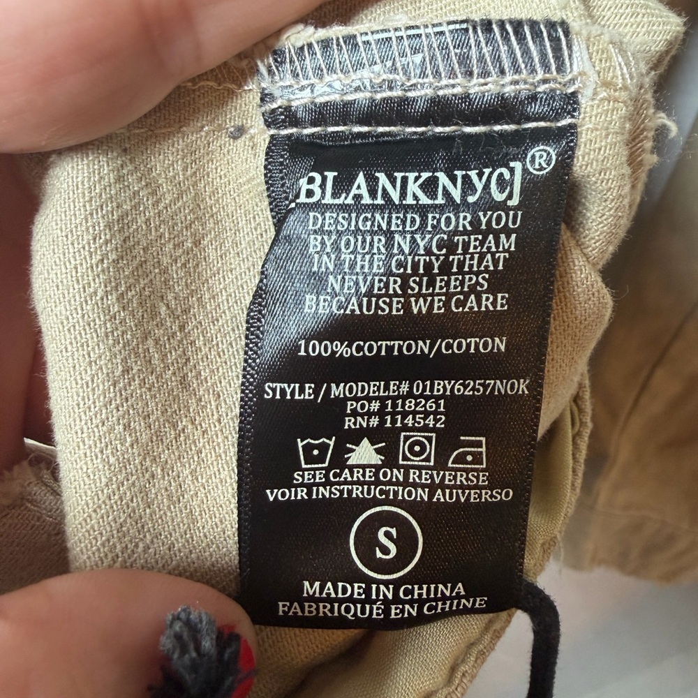 BLANKNYC Beige Cropped Raw Hem Jacket NWOT Snap Front Overshirt Size S - Picture 8 of 10